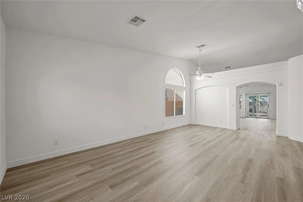 4354 Summers Shade, Las Vegas, NV 89147