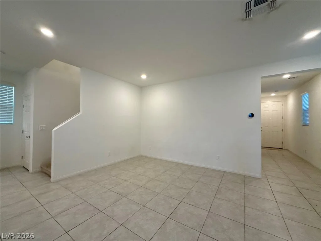 6999 Bard, Las Vegas, NV 89113