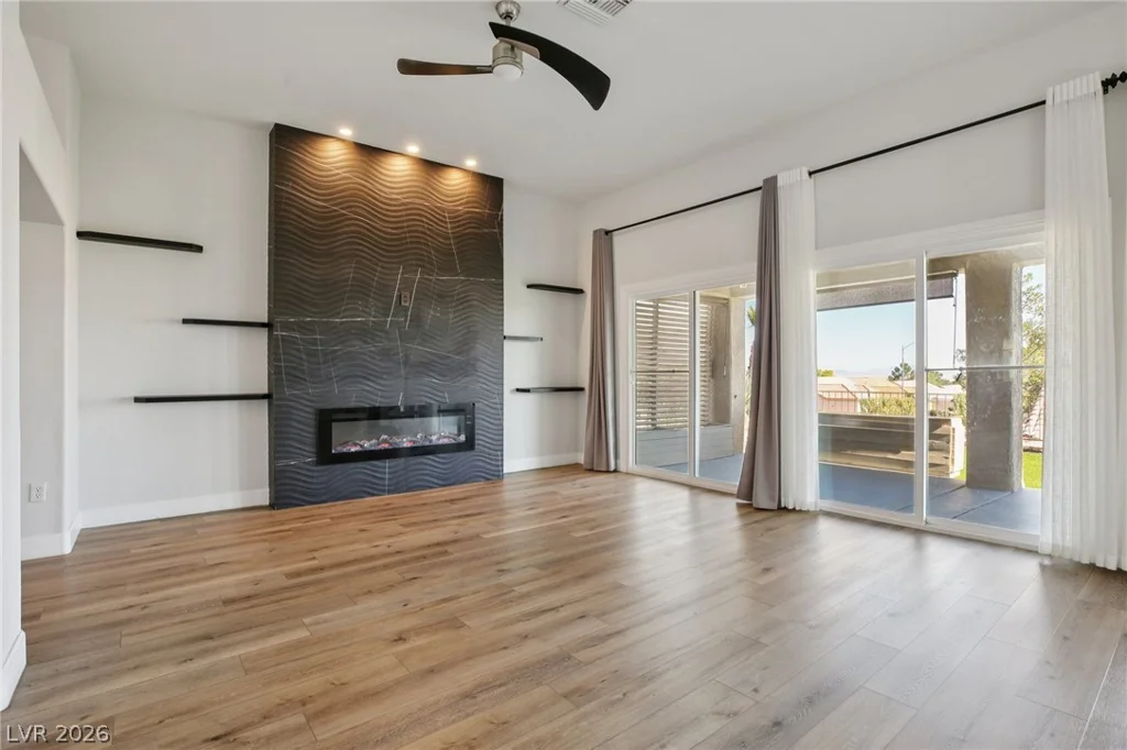 2504 Youngdale, Las Vegas, NV 89134