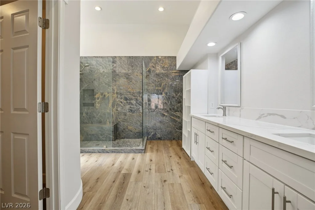 2504 Youngdale, Las Vegas, NV 89134