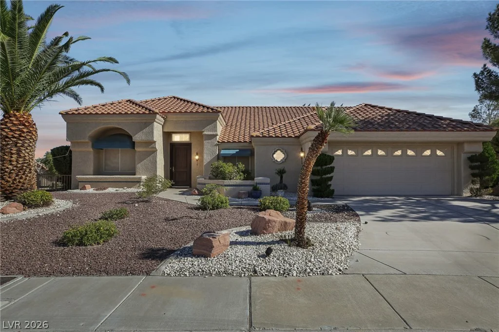 2504 Youngdale, Las Vegas, NV 89134
