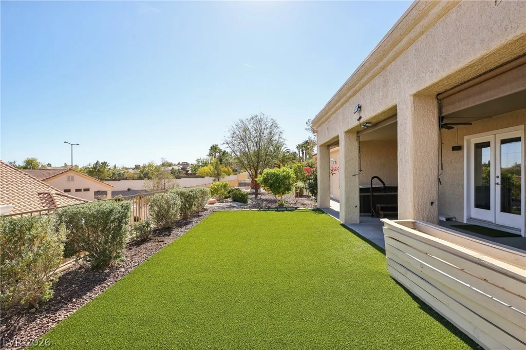2504 Youngdale, Las Vegas, NV 89134