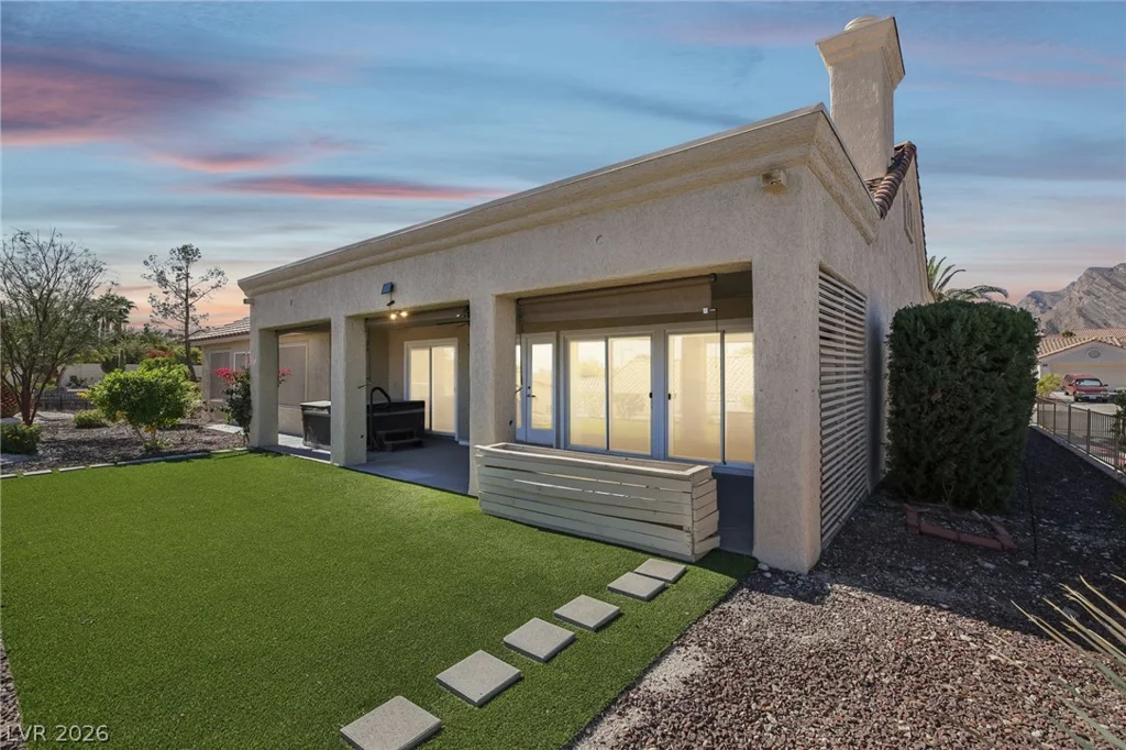 2504 Youngdale, Las Vegas, NV 89134