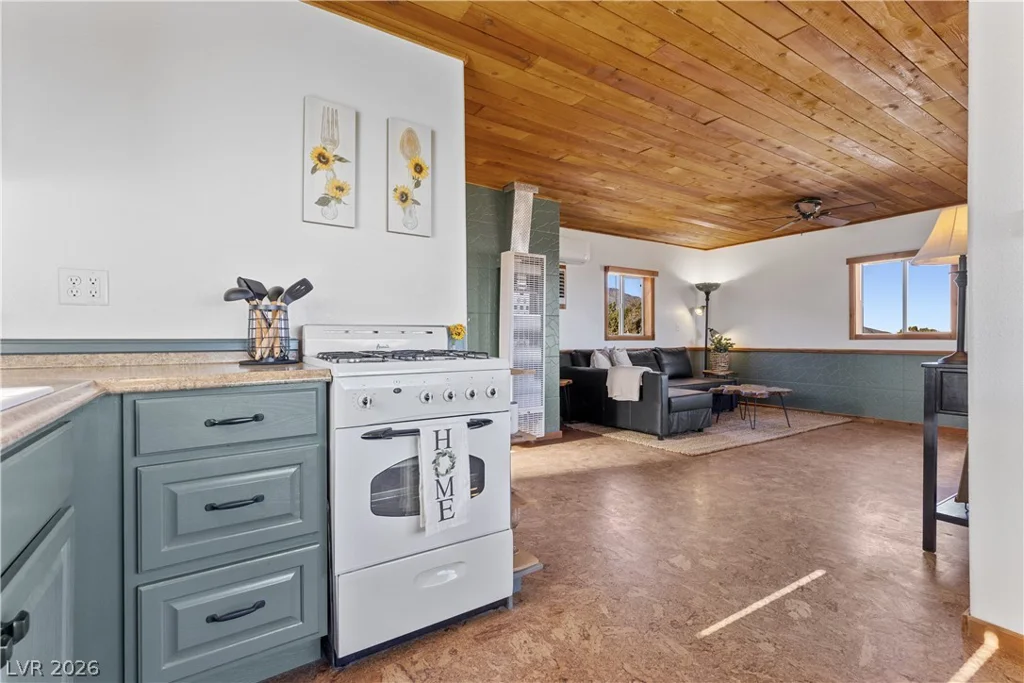 4 Camp Bonanza, Cold Creek, NV 89124