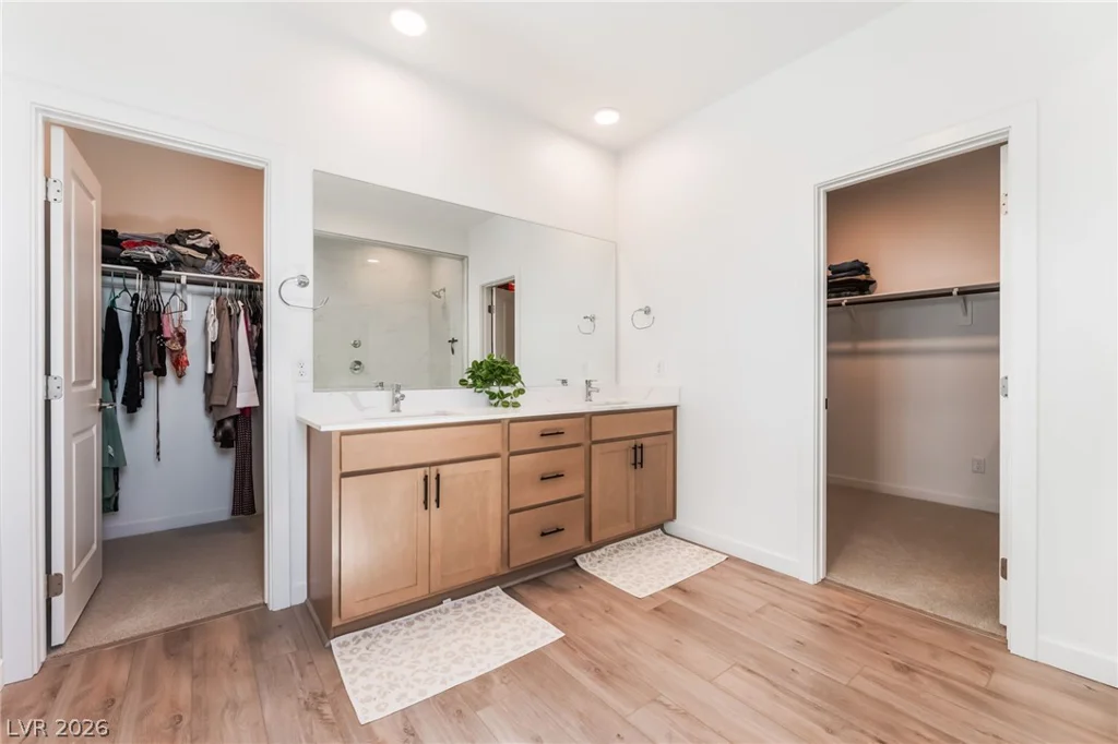 1305 Crimson Sunbird, North Las Vegas, NV 89084