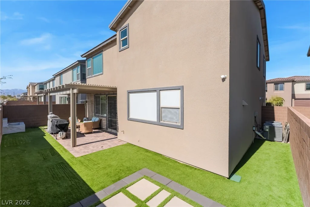 1305 Crimson Sunbird, North Las Vegas, NV 89084