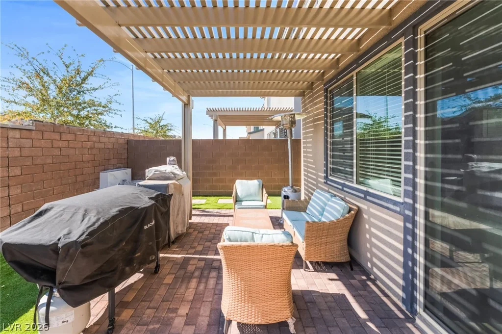 1305 Crimson Sunbird, North Las Vegas, NV 89084