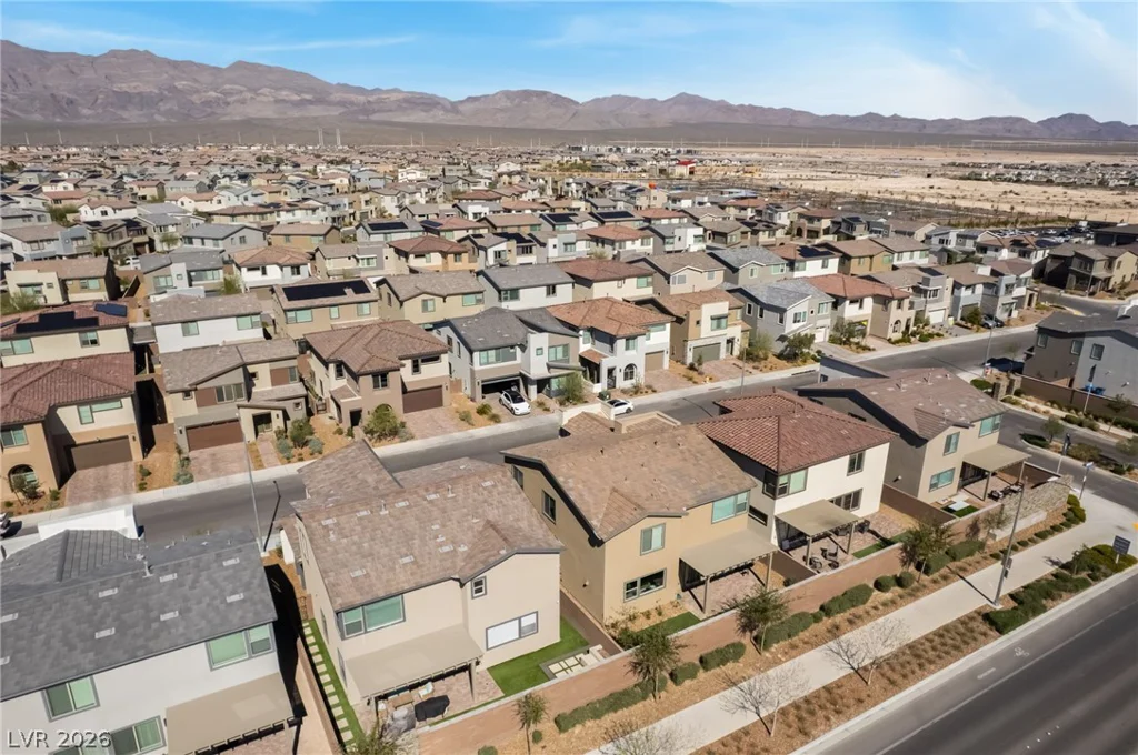 1305 Crimson Sunbird, North Las Vegas, NV 89084