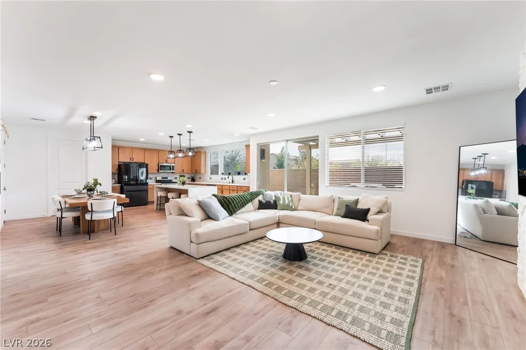 1305 Crimson Sunbird, North Las Vegas, NV 89084