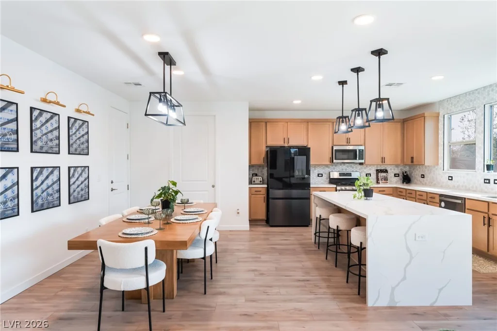 1305 Crimson Sunbird, North Las Vegas, NV 89084