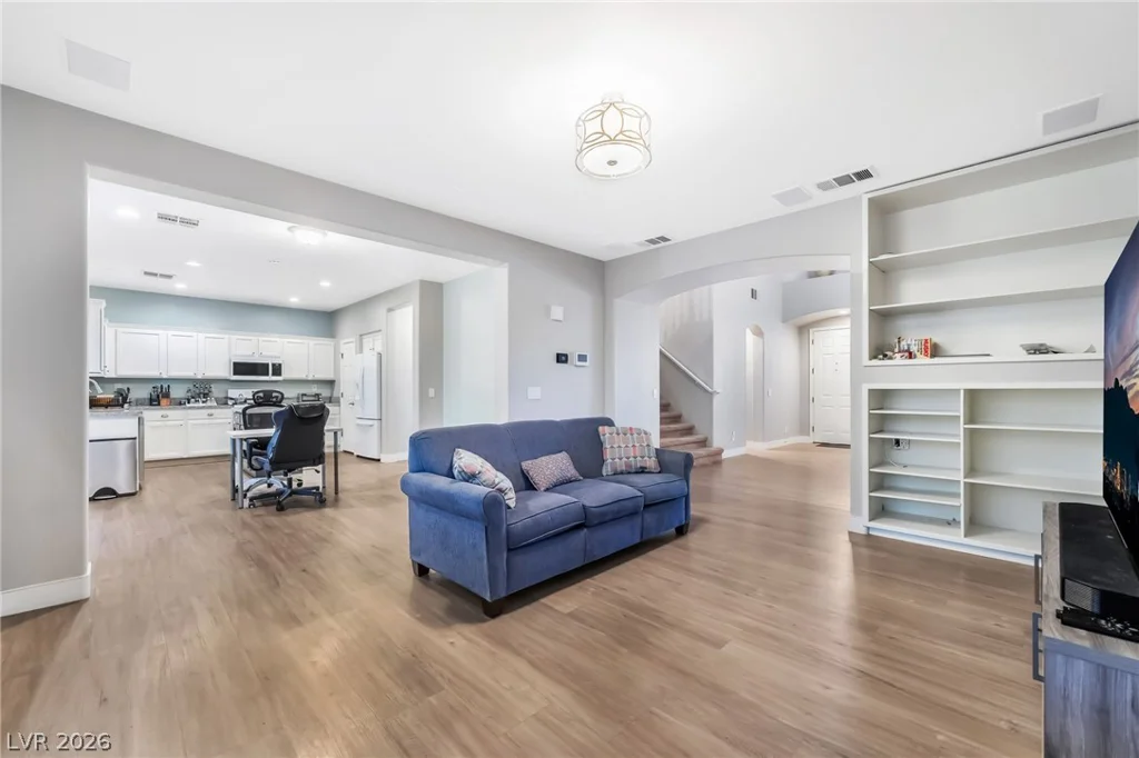 9921 Canyon Peak, Las Vegas, NV 89147