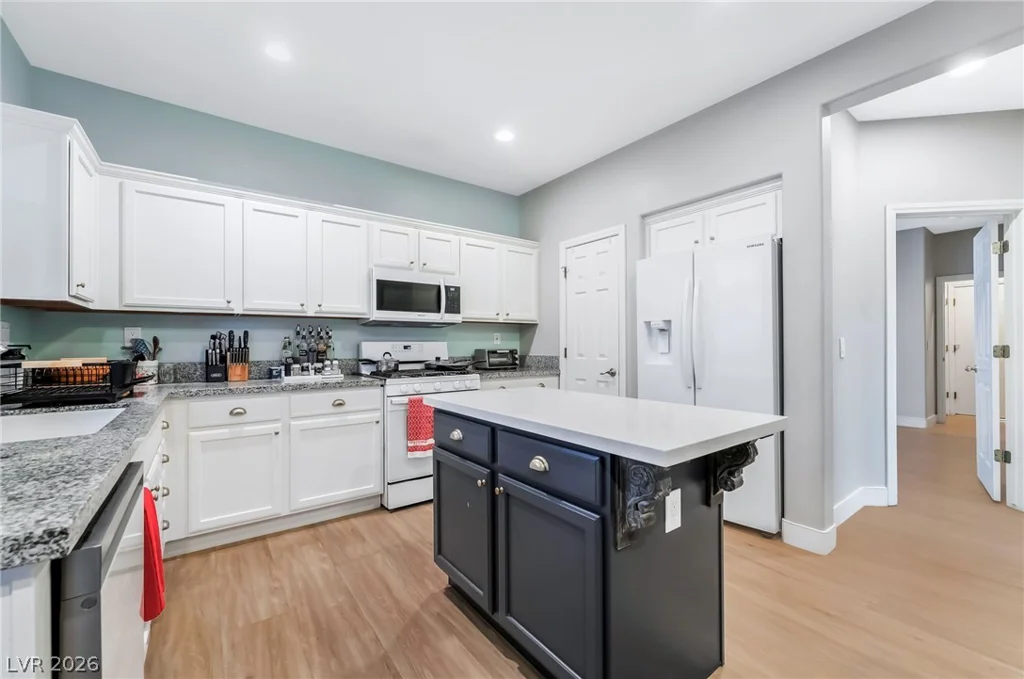 9921 Canyon Peak, Las Vegas, NV 89147