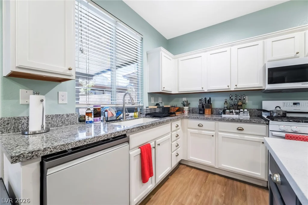 9921 Canyon Peak, Las Vegas, NV 89147
