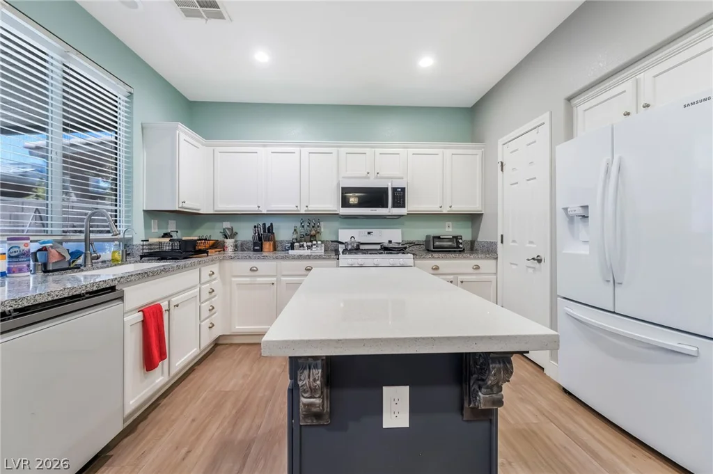 9921 Canyon Peak, Las Vegas, NV 89147