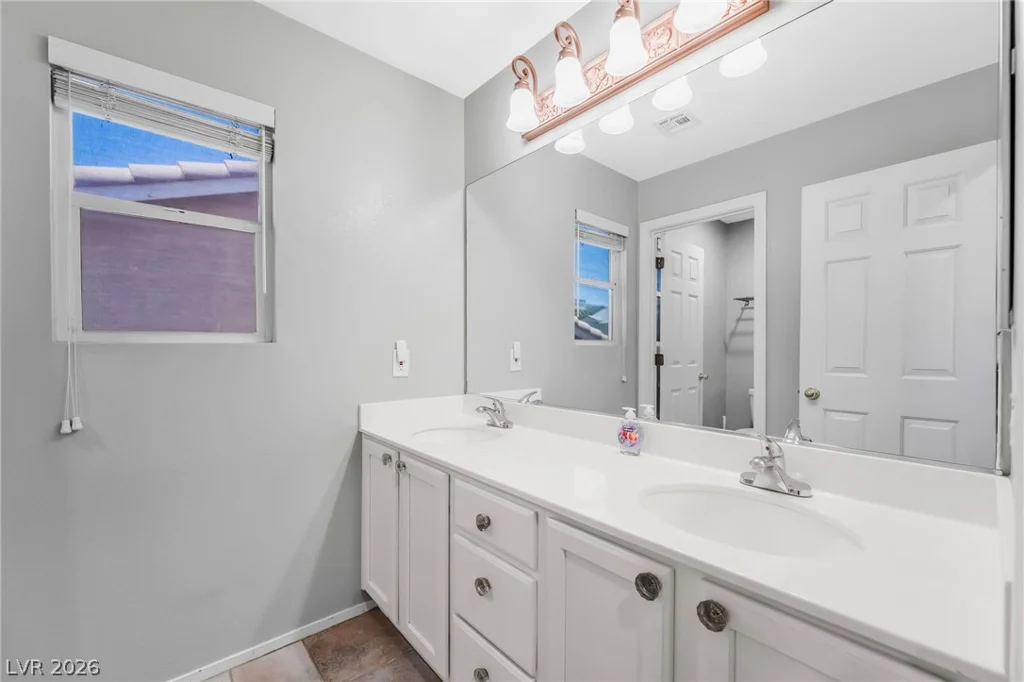 9921 Canyon Peak, Las Vegas, NV 89147