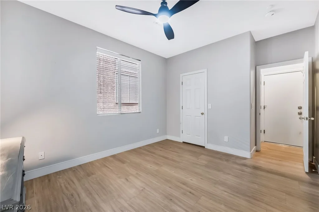 9921 Canyon Peak, Las Vegas, NV 89147