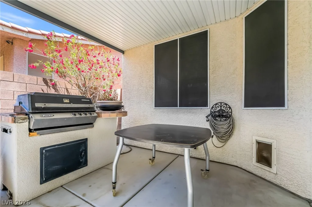 9921 Canyon Peak, Las Vegas, NV 89147