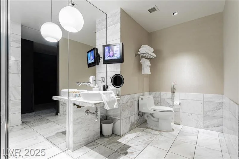 4381 Flamingo, Las Vegas, NV 89103