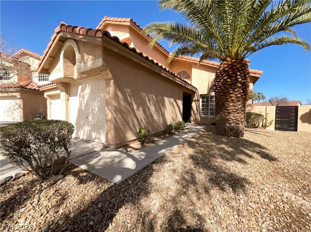7848 Desert Bell, Las Vegas, NV 89128
