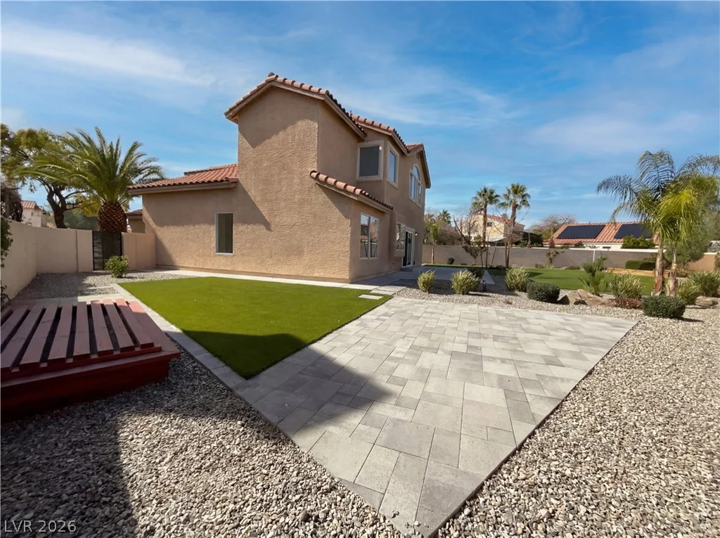 7848 Desert Bell, Las Vegas, NV 89128
