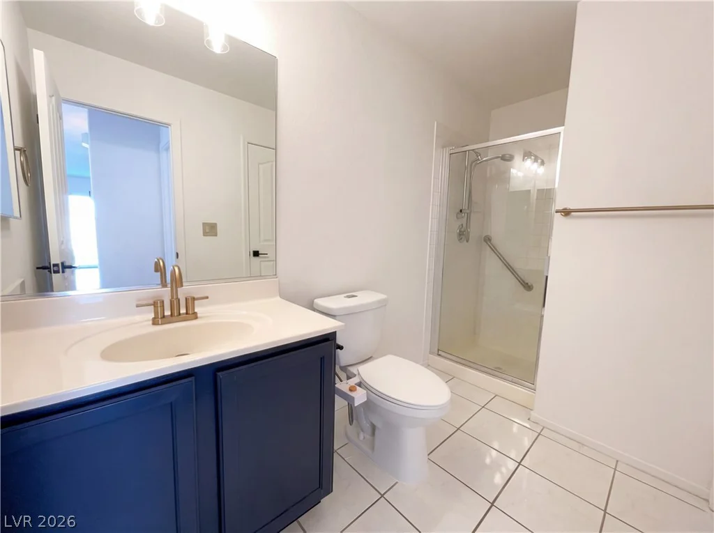 7848 Desert Bell, Las Vegas, NV 89128