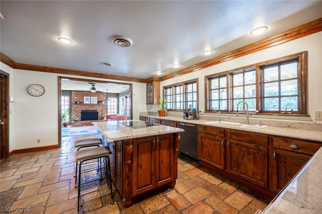 3675 Greencrest, Las Vegas, NV 89121