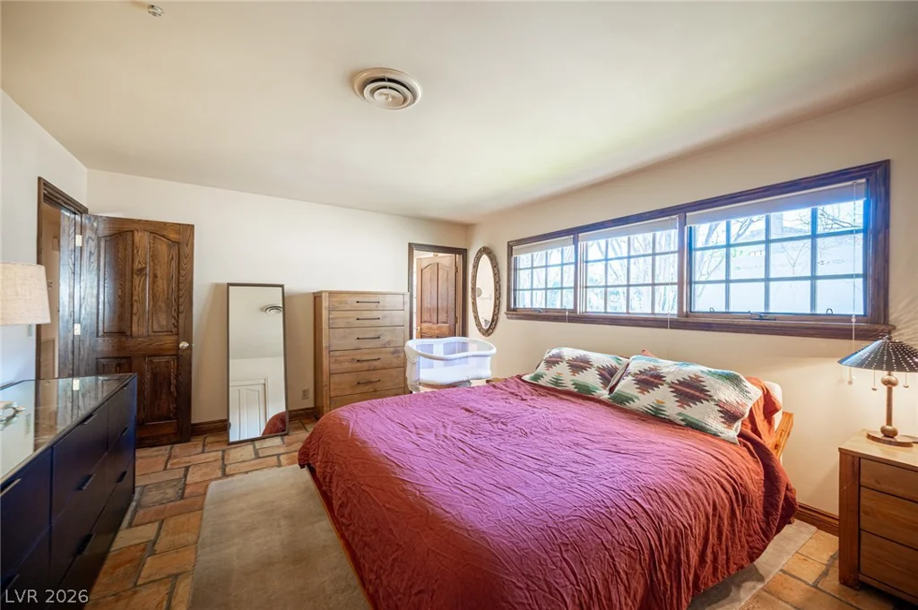 3675 Greencrest, Las Vegas, NV 89121