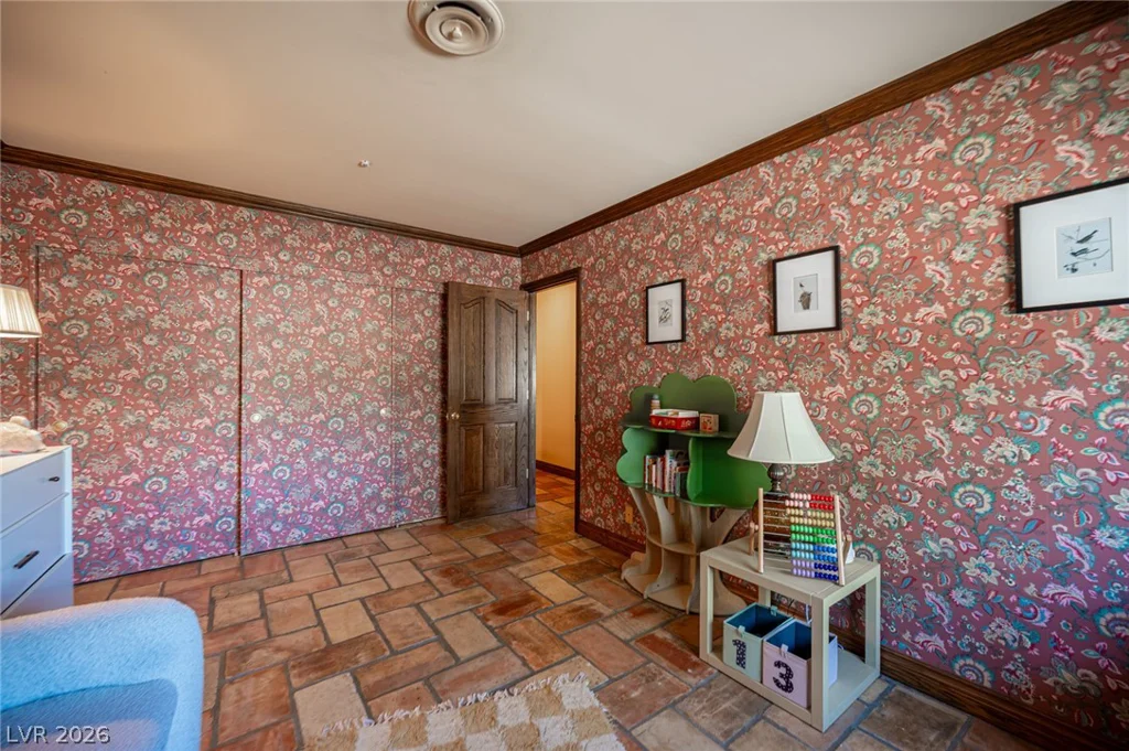 3675 Greencrest, Las Vegas, NV 89121