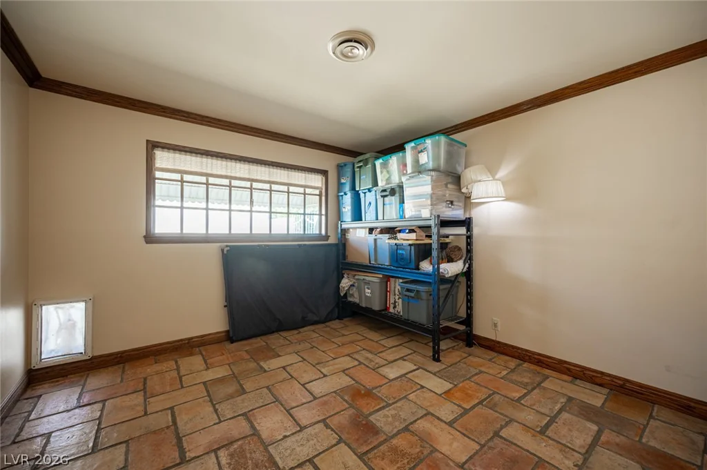 3675 Greencrest, Las Vegas, NV 89121