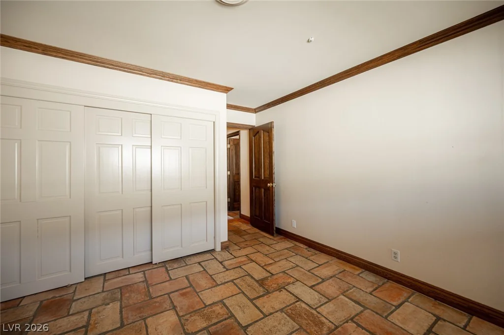 3675 Greencrest, Las Vegas, NV 89121