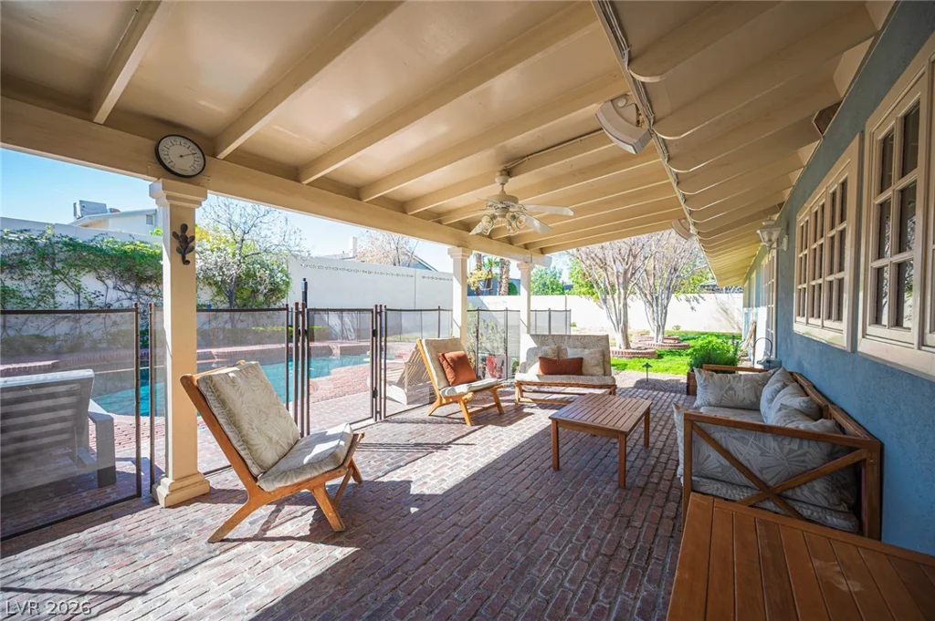3675 Greencrest, Las Vegas, NV 89121
