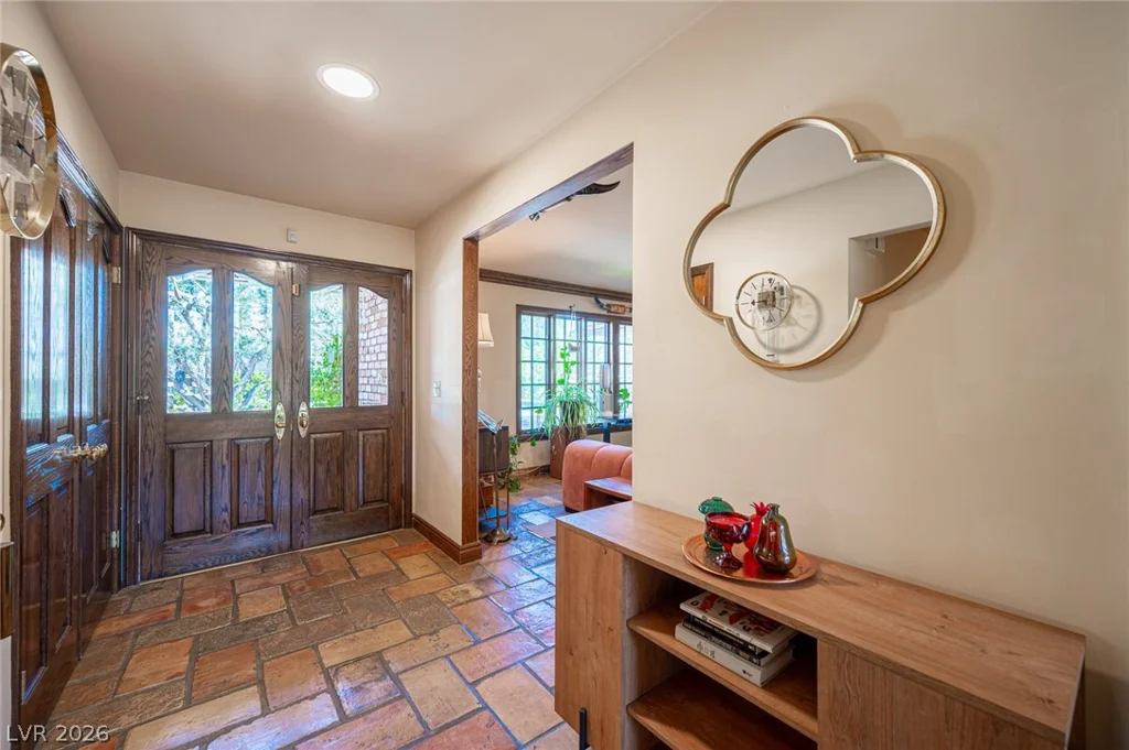 3675 Greencrest, Las Vegas, NV 89121