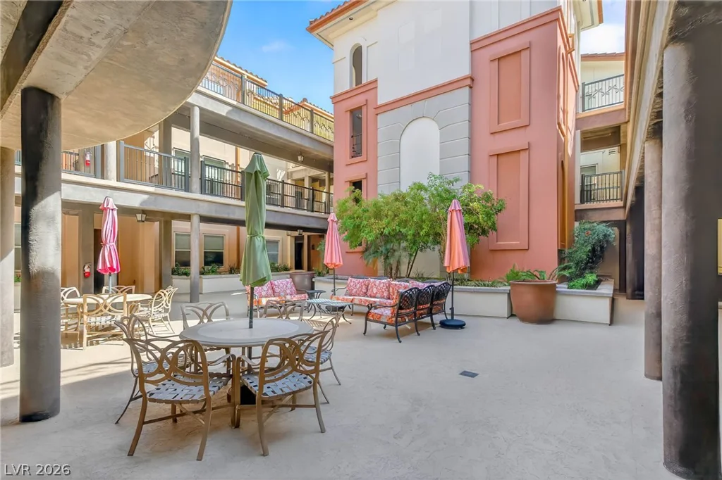 64 Strada Principale, Henderson, NV 89011