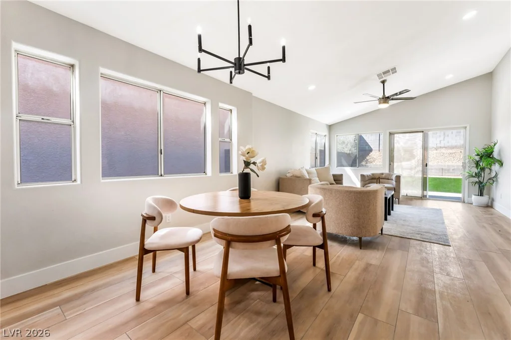 3925 Canyon Meadows, Las Vegas, NV 89129