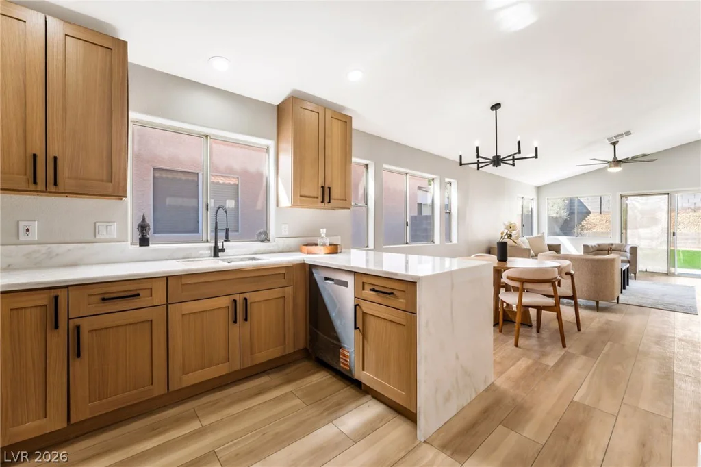 3925 Canyon Meadows, Las Vegas, NV 89129