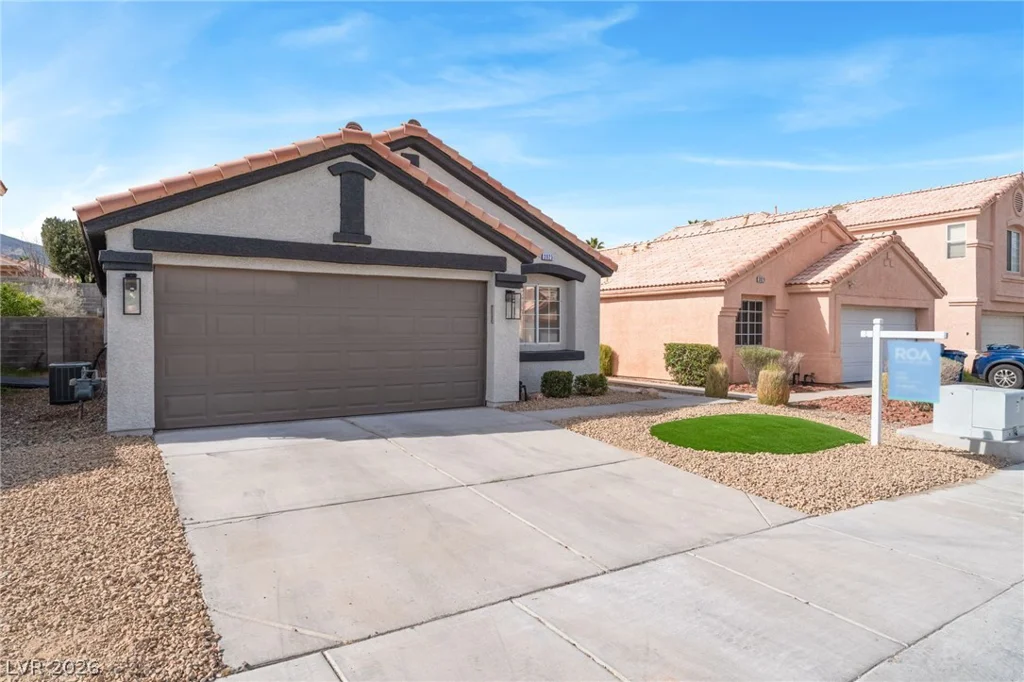 3925 Canyon Meadows, Las Vegas, NV 89129
