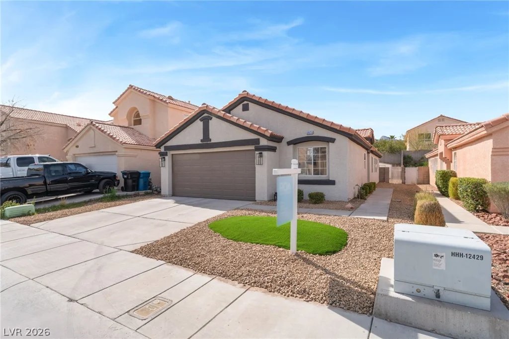 3925 Canyon Meadows, Las Vegas, NV 89129