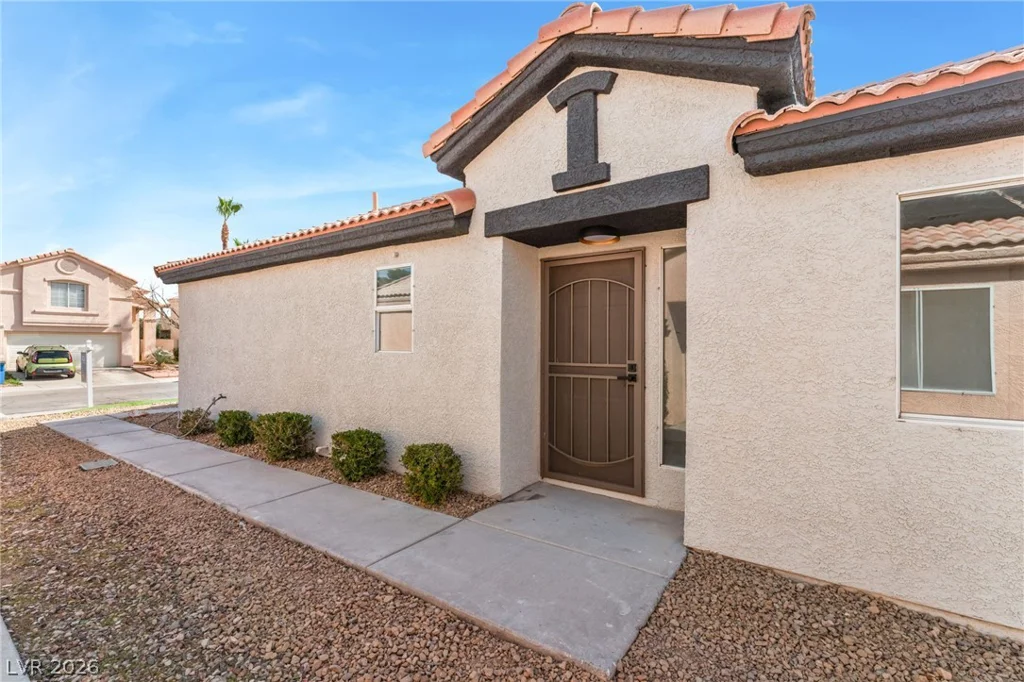 3925 Canyon Meadows, Las Vegas, NV 89129
