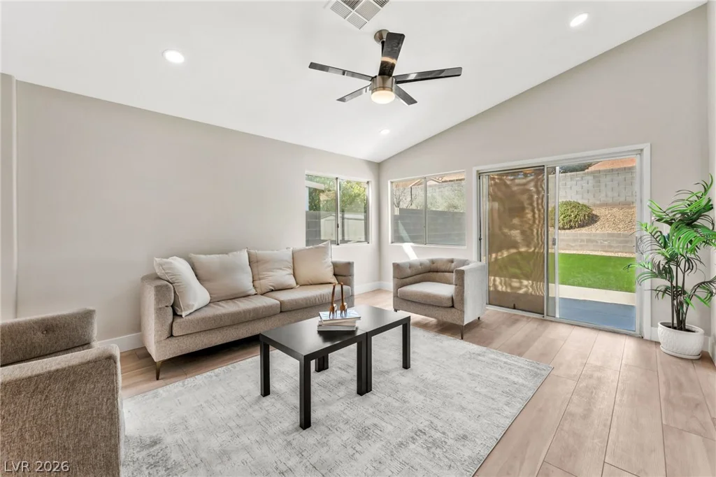 3925 Canyon Meadows, Las Vegas, NV 89129