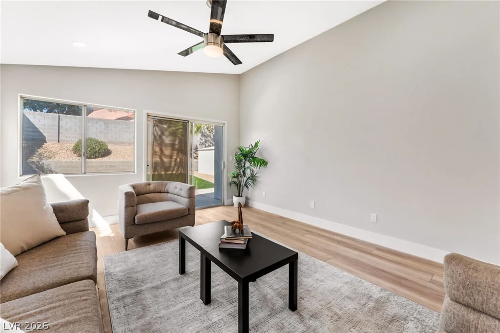 3925 Canyon Meadows, Las Vegas, NV 89129