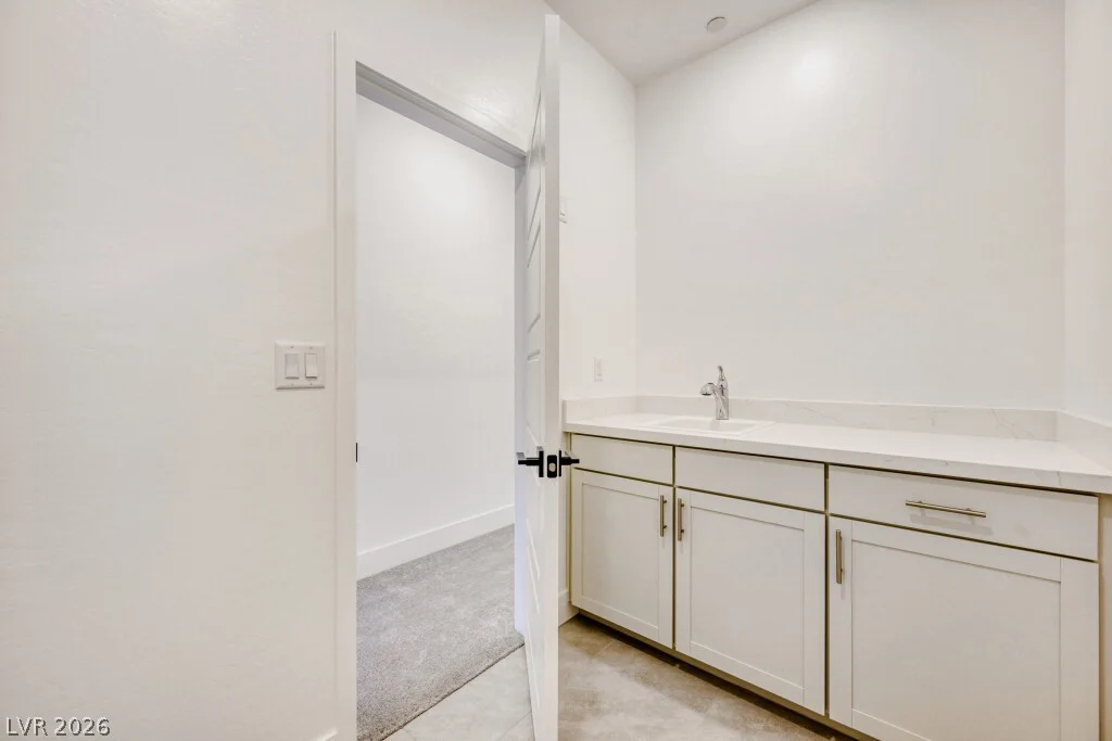 9592 Ruby Rust, Las Vegas, NV 89143