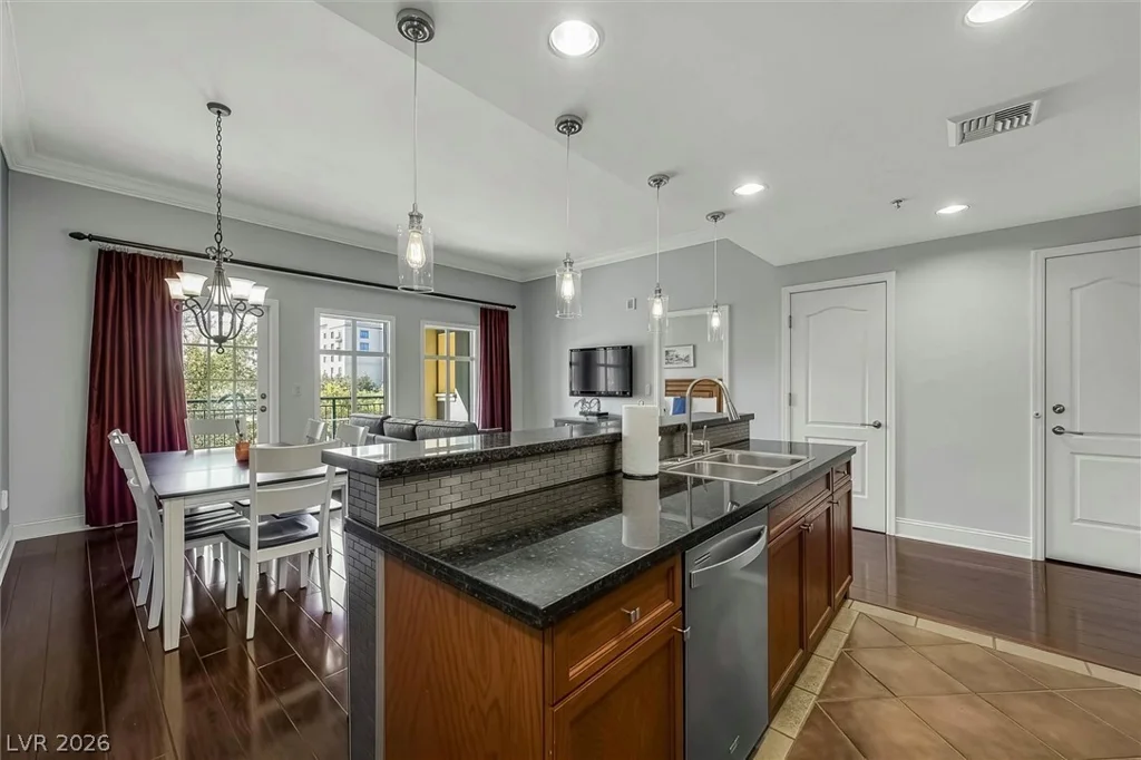 30 Strada Di Villaggio, Henderson, NV 89011