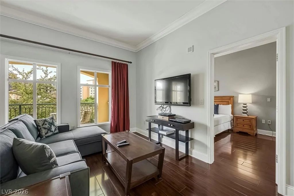 30 Strada Di Villaggio, Henderson, NV 89011