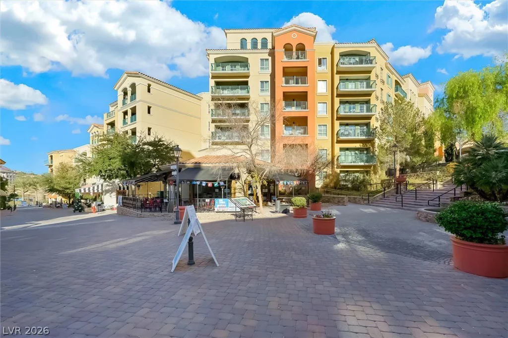30 Strada Di Villaggio, Henderson, NV 89011