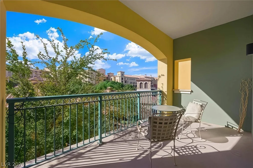 30 Strada Di Villaggio, Henderson, NV 89011