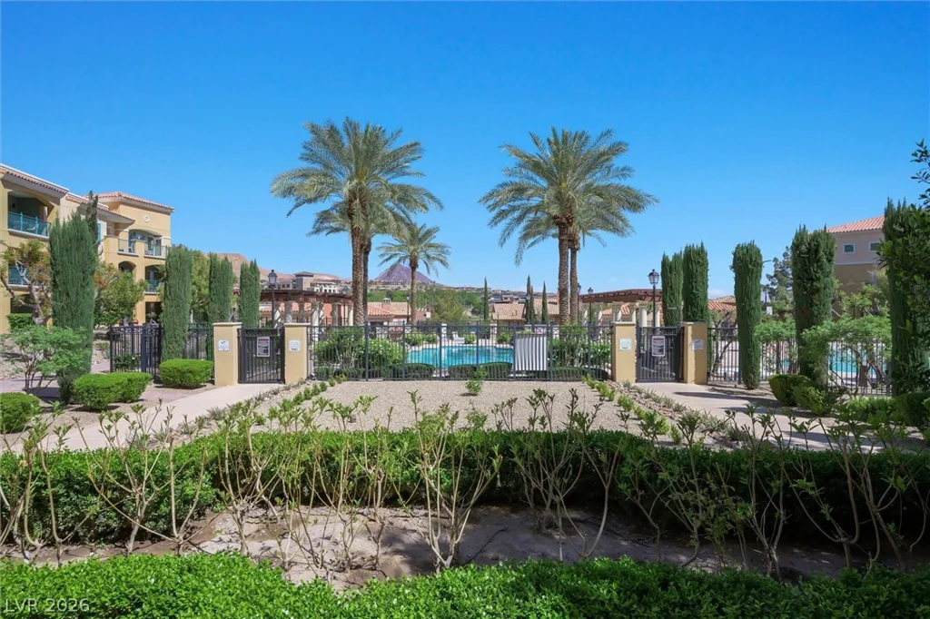 30 Strada Di Villaggio, Henderson, NV 89011