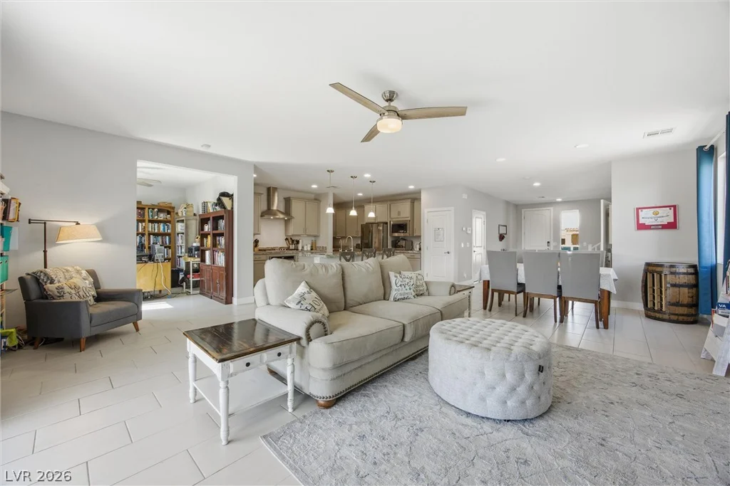 1815 Butterfly Colony, North Las Vegas, NV 89031