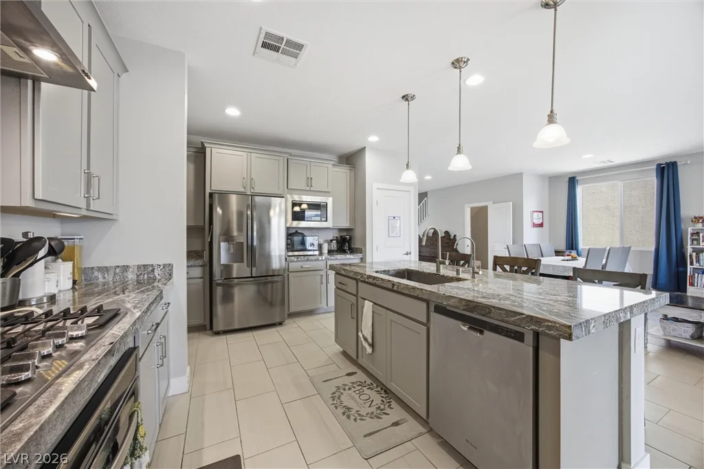 1815 Butterfly Colony, North Las Vegas, NV 89031