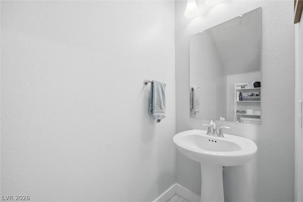 1815 Butterfly Colony, North Las Vegas, NV 89031