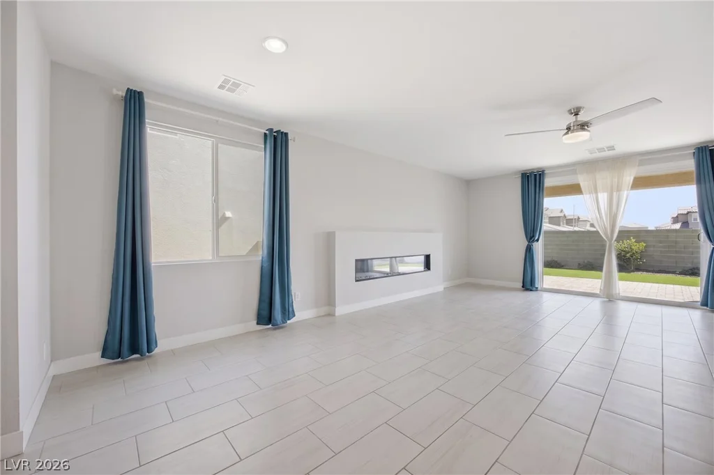 1815 Butterfly Colony, North Las Vegas, NV 89031